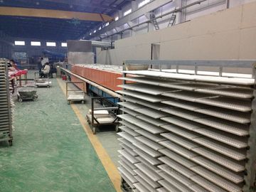 Linea di produzione di vetro di vetro industriale del mosaico della fornace 1000℃ della colata calda